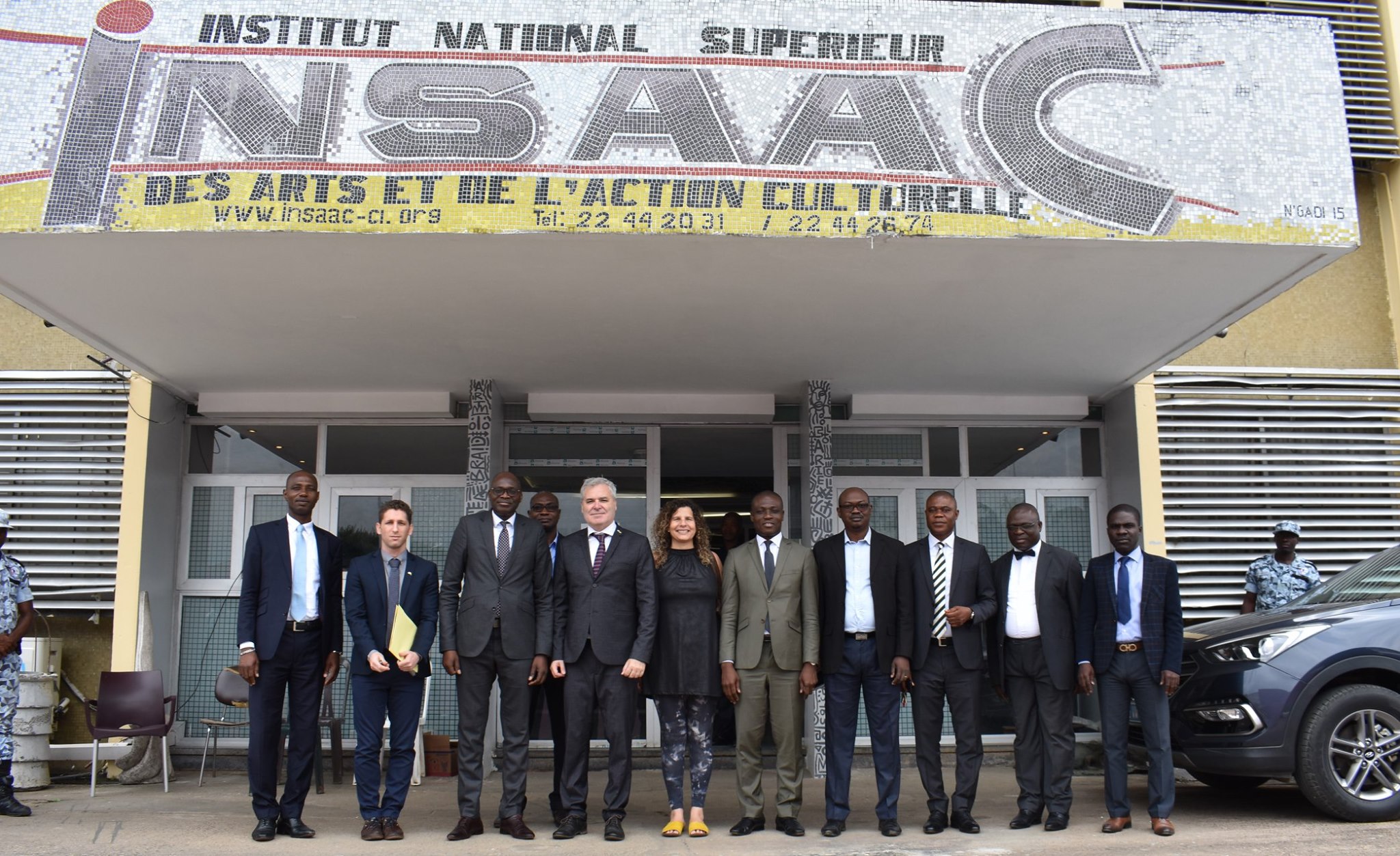 Cote d’ivoire : Leo Vinovezky, le nouvel Ambassadeur d’Israël a visité l’institut national supérieur des arts (INSAAC) avec en ligne de mire une coopération culturelle.