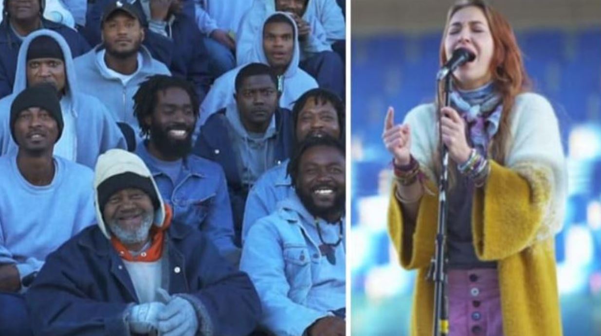 Usa : Lauren Daigle chante pour les détenus du plus grand pénitencier à sécurité maximale.