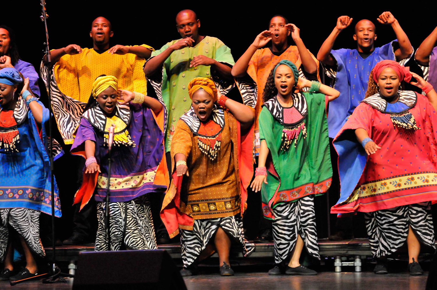 soweto-gospel-choir-groupe-de-gospel-sud-africain-au-trois-grammy